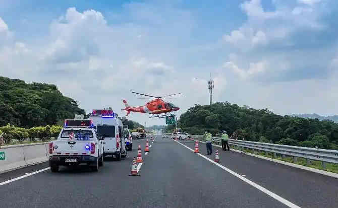 巩义高速公路汽车救援案例